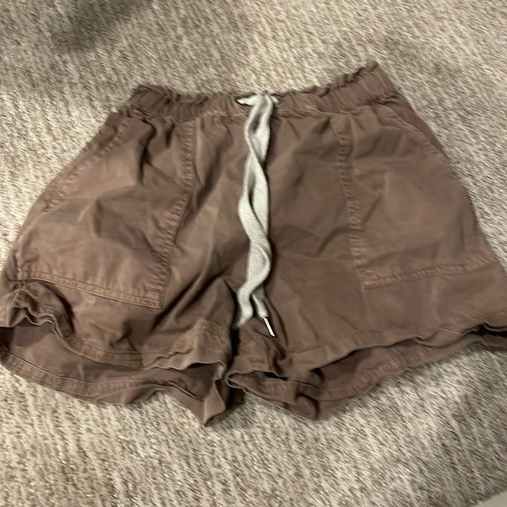 Rust color aerie shorts size s
